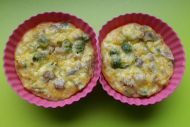 briose cu pui si legume, diversificare, retete sanatoase pentru copii, retete de briose pentru copii, retete cu pui pentru copii, biscuim, retete biscuim, retete rapide pentru copii, briose cu legume pentru copii