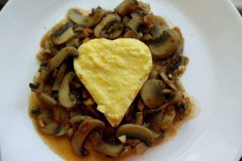 idei de pranz pentru copii, diversificare, retete biscuim, biscuim, retete pentru copii, retete cu ciuperci pentru copii, tocanita de ciuperci, mancarica de ciuperci